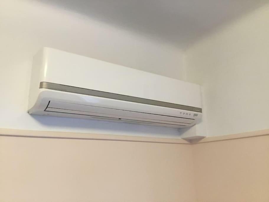Apartment Spacious & Sunny Kolonaki 5 Mins Metro/acx3/1.5 Bt *