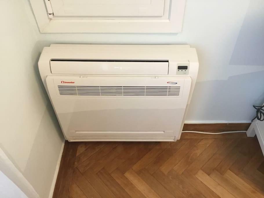 Spacious&sunny Kolonaki 5 Mins Metro/acx3/1.5 Bt Apartament